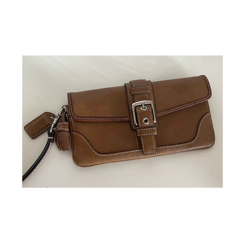 Y2K Coach Saddle Leather in Chesnut Brown Wristlet Tassell Wallet Mini Bag